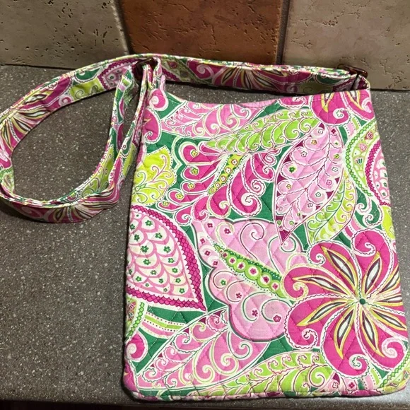Vera Bradley "Pinwheel Pink"  Crossbody - Purse - Small tote - Retired 2008 - Picture 5 of 6